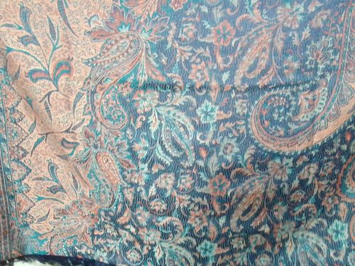 Customer photo review of Pashtush Women's Jamawar Shawl, Navy Blue