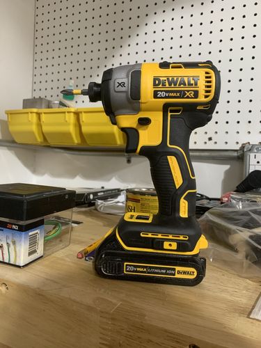 Customer photo review of DEWALT DCF887B 20V MAX XR Impact Driver Brushless 3-Speed 1/4-Inch (Tool Only)