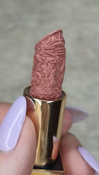 Customer photo review of Catkin Rouge Carving Lipstick