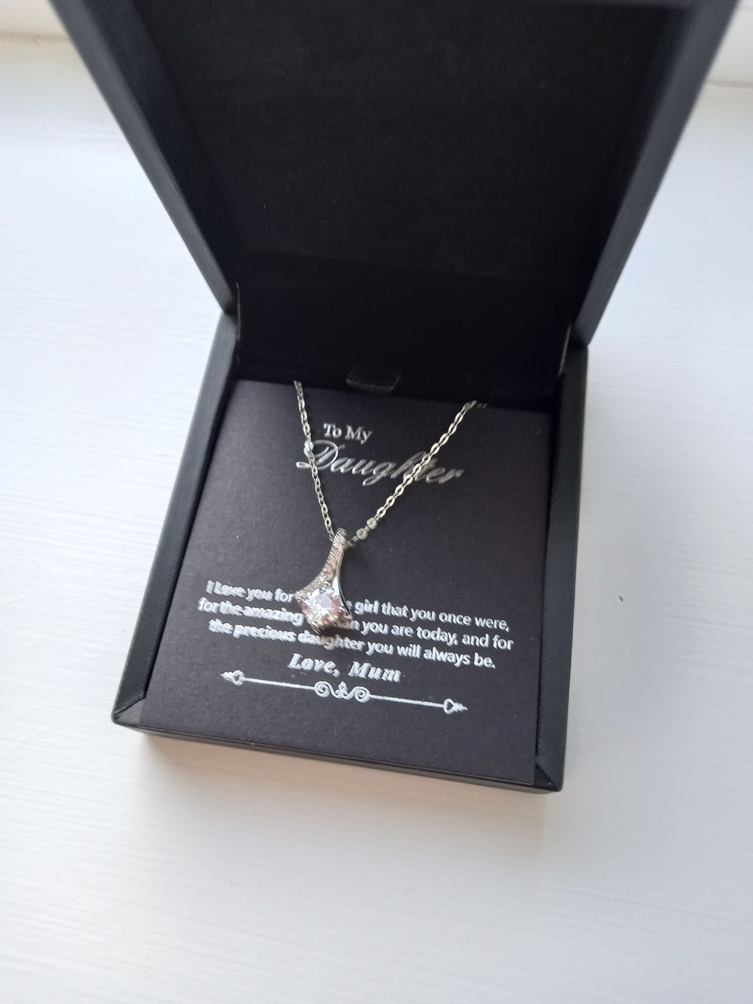 Customer photo review of "TO MY DAUGHTER, LOVE MUM" WHITE GOLD NECKLACE