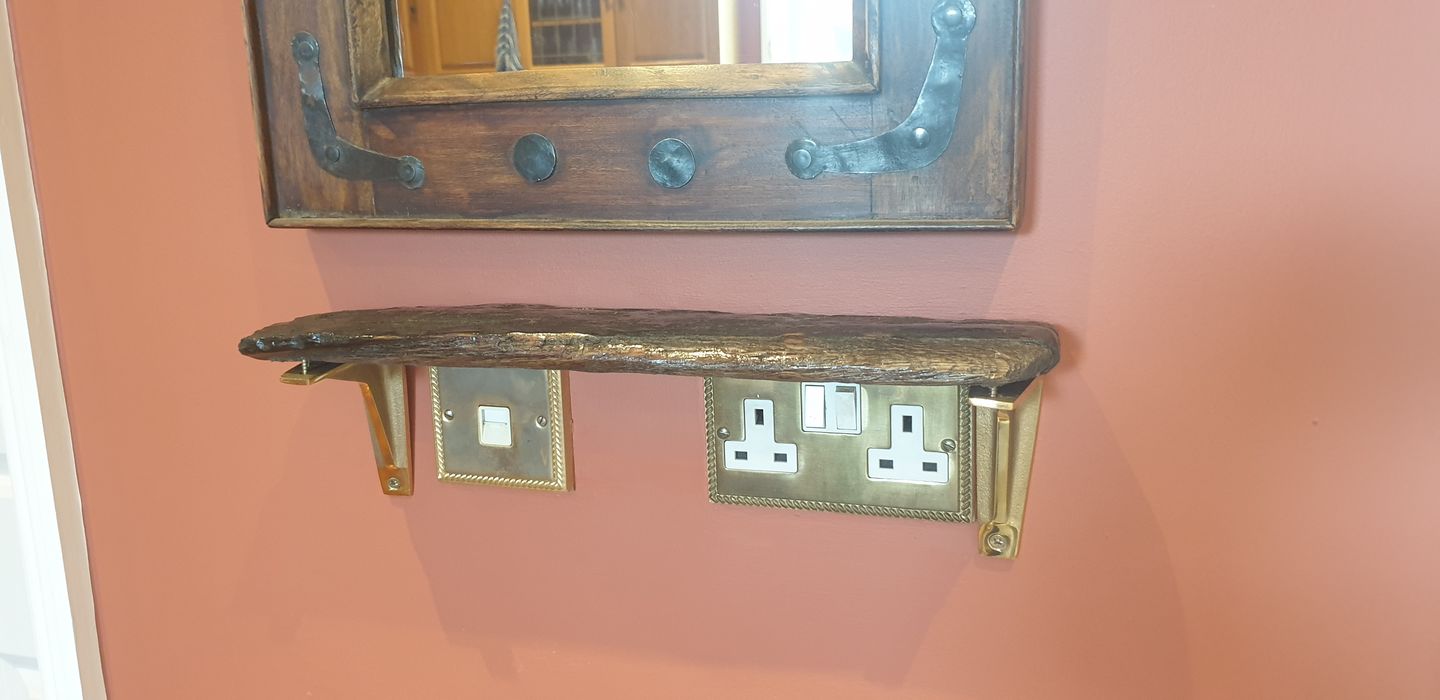 Customer photo review of Heritage Brass Shelf Bracket
