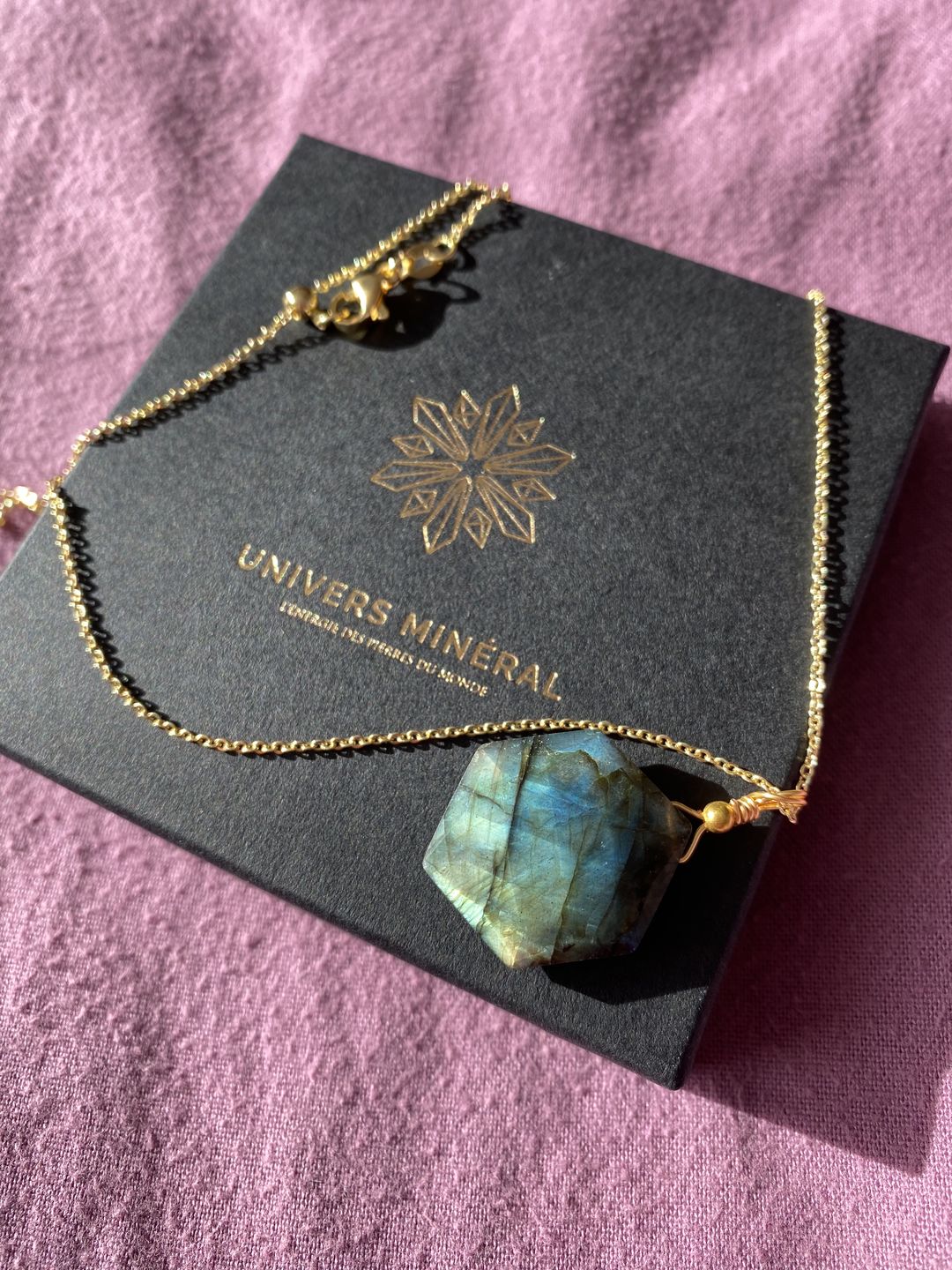 Customer photo review of Collier labradorite sacré