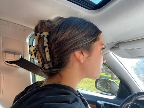 Customer photo review of XL Dreamy Claw Clip