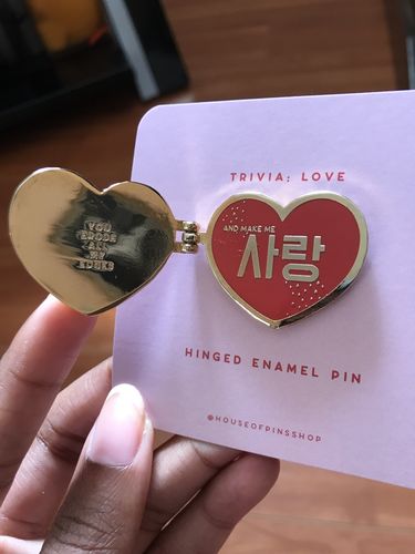 Customer photo review of Trivia: Love Hinged Pin (Red/Gold)