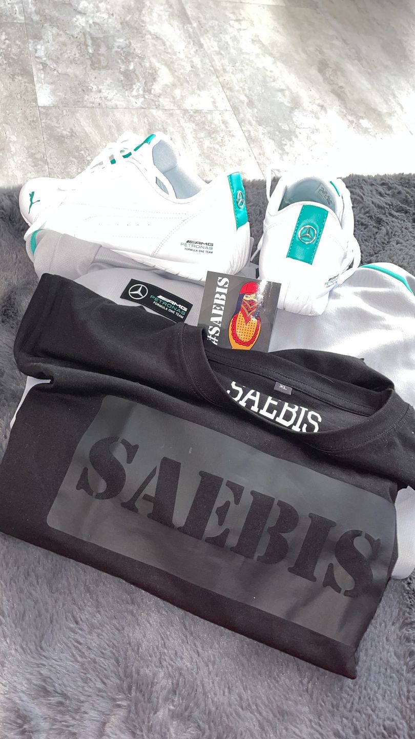 Customer photo review of SAEBIS® All Black Herren T-Shirt schwarz