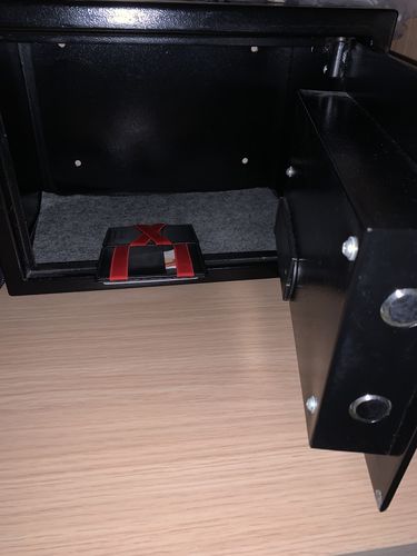 Customer photo review of Flap Boy - Magic Wallet with Coin Pocket