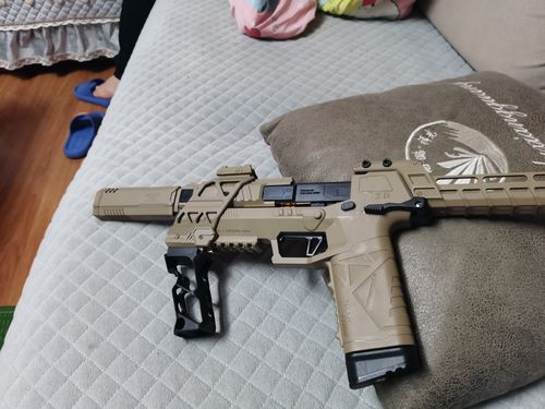 Customer photo review of Lizzie Gecko 3.0 Soft Bullet Toy