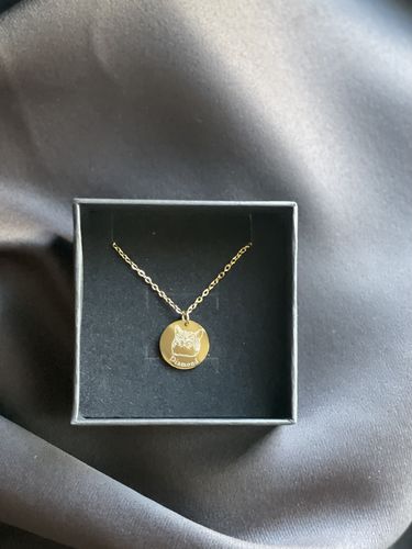 Customer photo review of Verižica: Pet Portrait