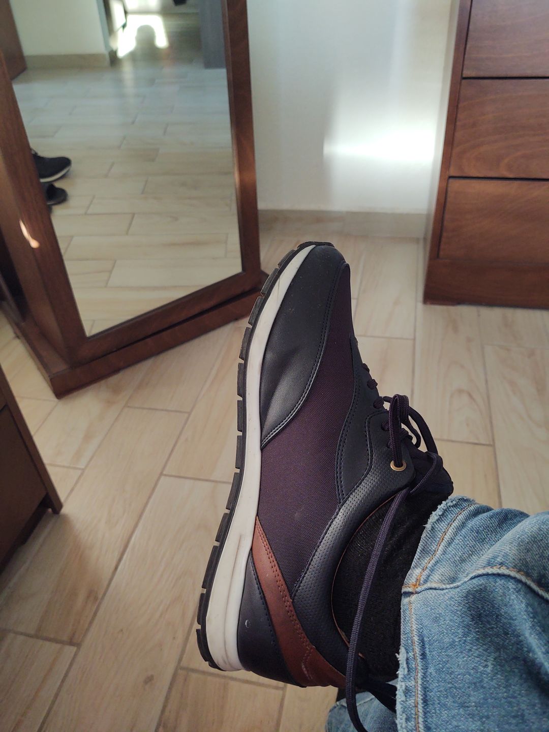 Customer photo review of JAVELIN. SNEAKERS CASUAL AZUL
