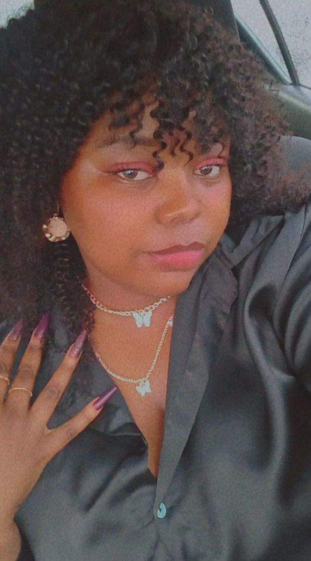 Customer photo review of Brazilian Kinky Curl Fringe - Gabby