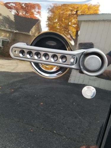 Customer photo review of Aluminum Grab Handle for 11-18 Jeep Wrangler JK/ JKU