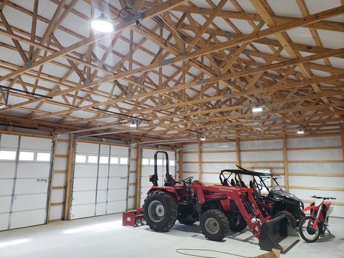 Customer photo review of LED High Bay - 150W - 21,200 Lumens - HB8 - Hook Mount - 6kV Surge Protector - UFO Series - UL+DLC5.1