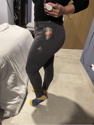 Customer photo review of HR-Farm Side Pocket Equestrian Women Knee Patch Silicone Breeches