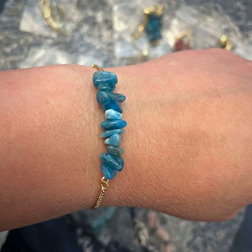 Customer photo review of Bracelet Fin en Pierres Irrégulières Naturelles