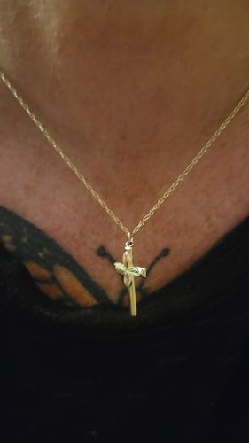 Customer photo review of Black Hills Gold Four Leaf Cross Pendant & Necklace