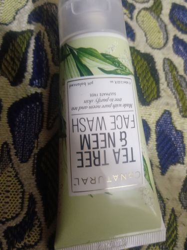 Customer photo review of Tea Tree & Neem Face Wash