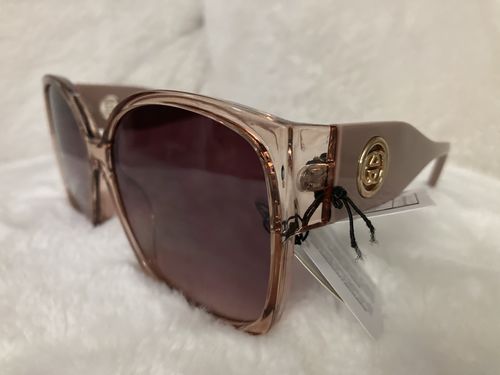 Customer photo review of WOMEN'S ELLURE FASHION EYEWEAR ASSORTED COLORS SUNGLASSES