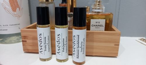 Customer photo review of BALSAMIC SANDALWOOD PERFUME OIL