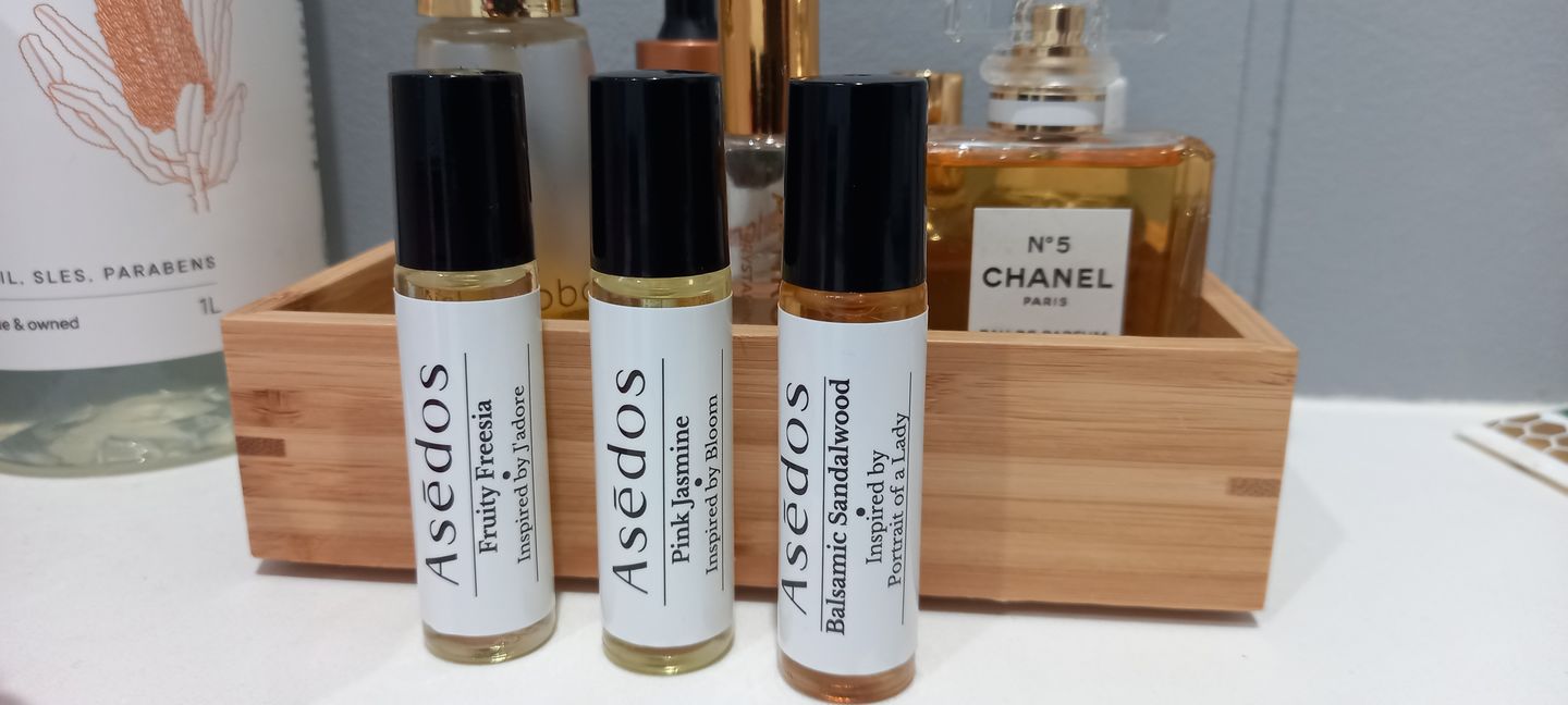 Customer photo review of BALSAMIC SANDALWOOD PERFUME OIL