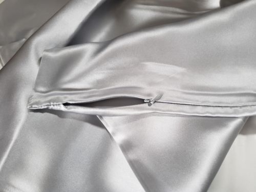 Customer photo review of Silver 22 Momme Mulberry Silk Pillowcase