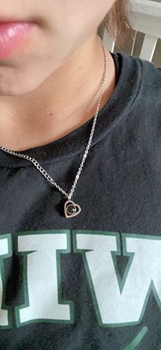 Customer photo review of Colar Coração Personalizável