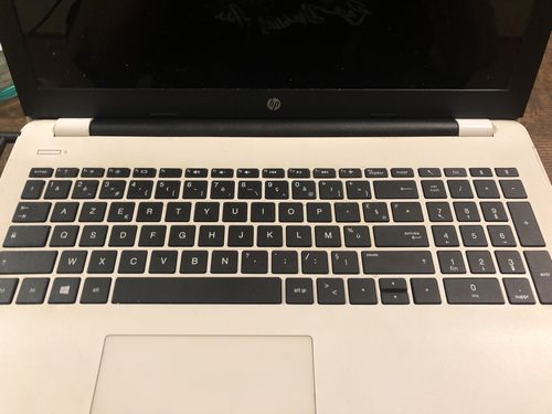 Avis photo d'un client sur Clavier Azerty Français Pour HP 15 Series 15-BW