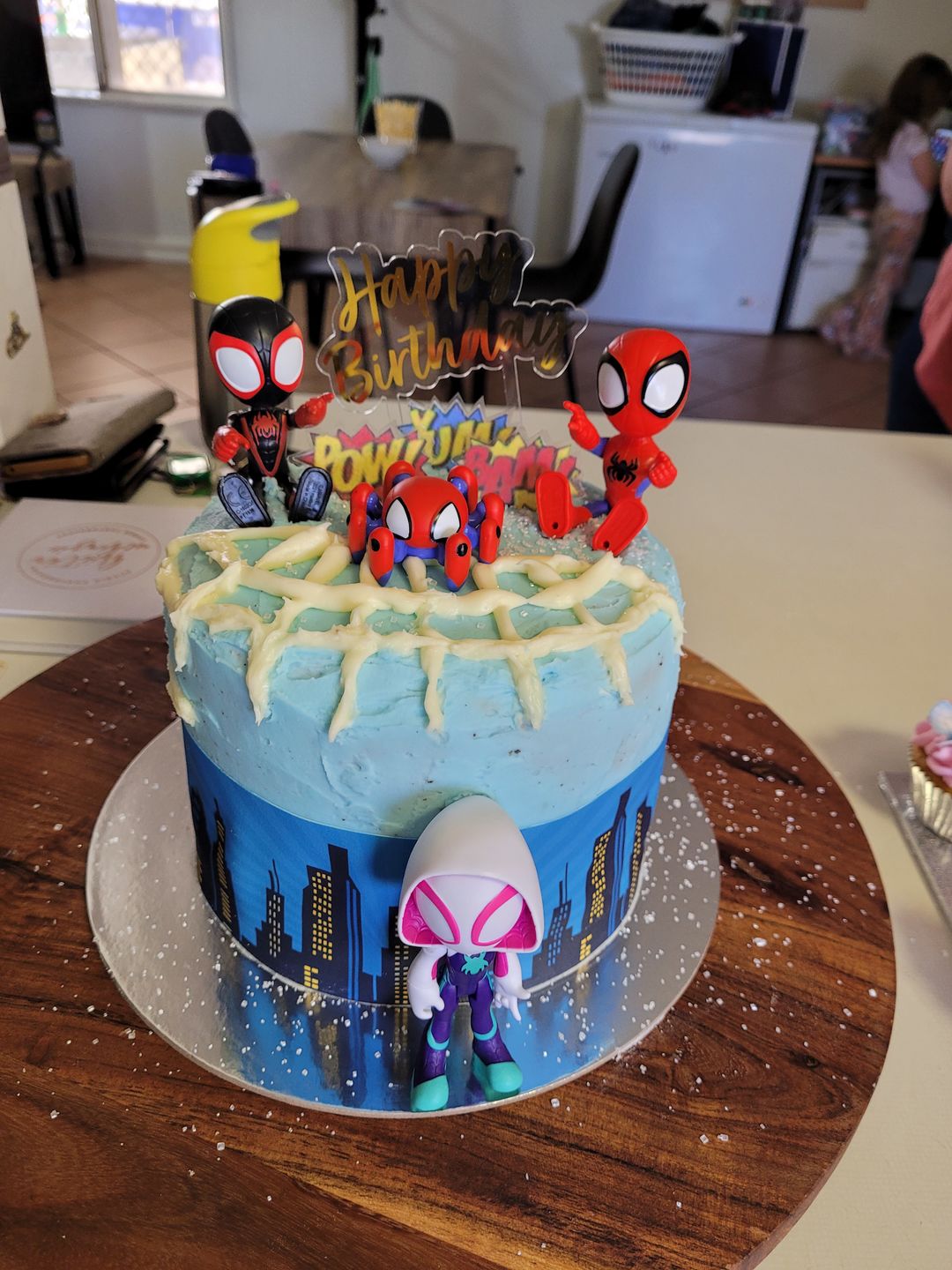 Customer photo review of City Night skylines - Edible Icing Cake Wraps