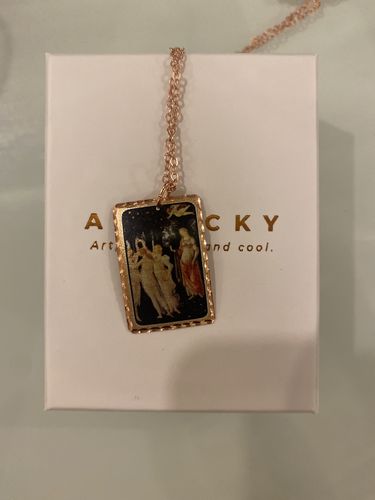 Customer photo review of Sandro Botticelli Primavera Kolye