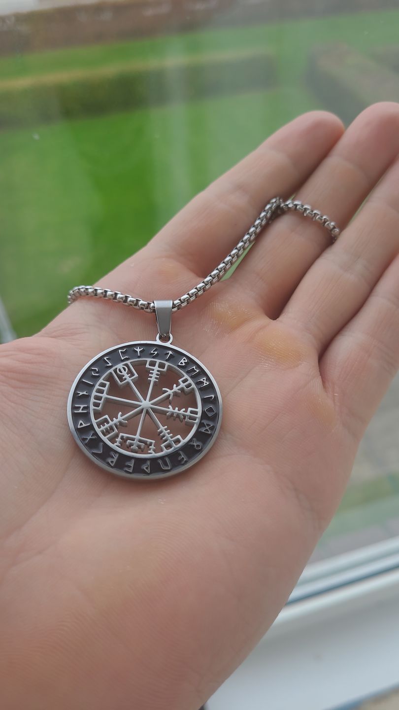 Customer photo review of VEGVISIR PENDANT.