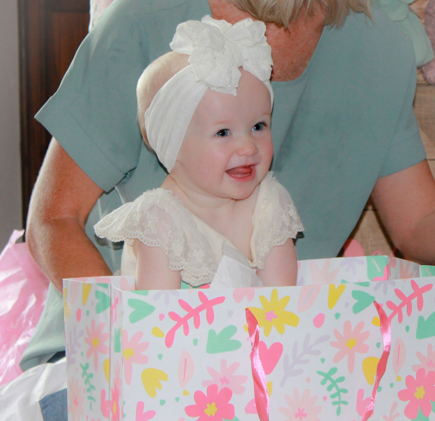 Customer photo review of Ruffled Headband- Ivory