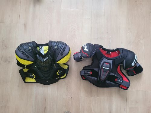 Customer photo review of Bauer Supreme Ultrasonic Junior Shoulder Pads