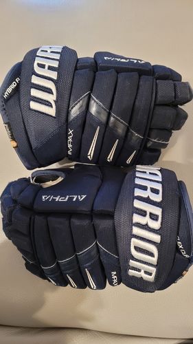 Customer photo review of Warrior Alpha DX Pro Junior Hockey Gloves