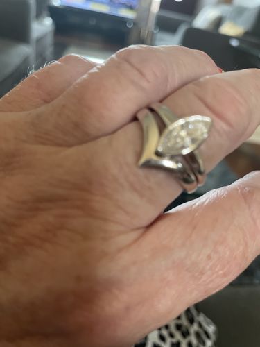 Customer photo review of Surf Moon Solitaire Moissanite Ring