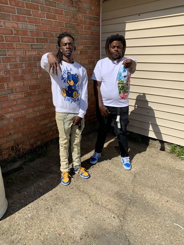 Customer photo review of UCLA Dunk Low DopeSkill Sweatshirt BEAN Graphic
