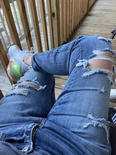 Customer photo review of BEST SELLER- 6th RESTOCK Judy Blue Walk this Way Jeans