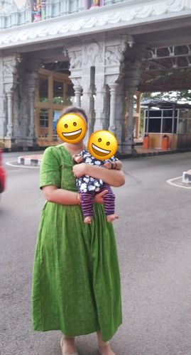 Customer photo review of Parrot Green Maxi
