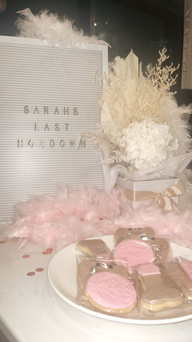 Customer photo review of Hens cookie bundle