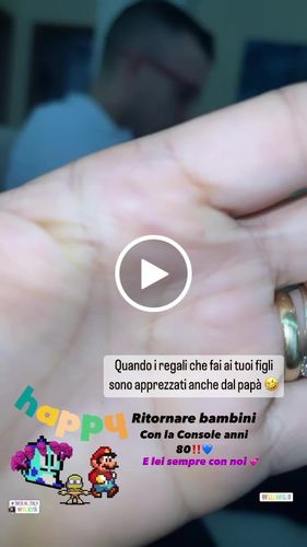 Customer video review of Gamebox Console 400 giochi 5 colori