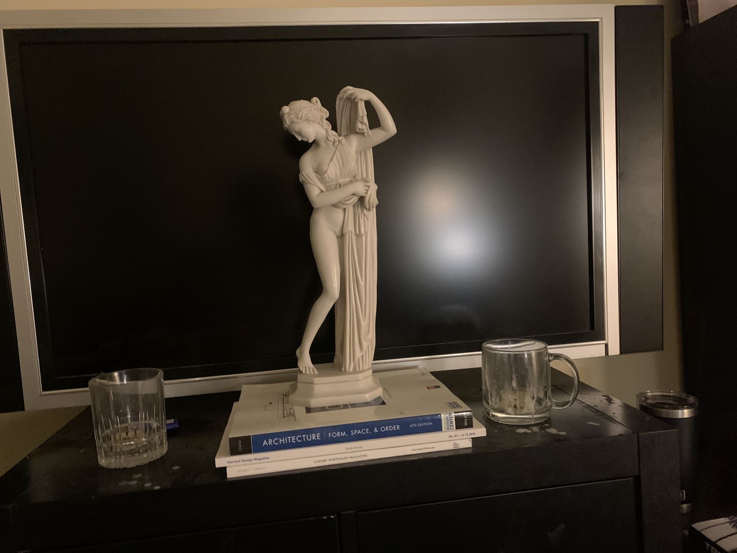 Customer photo review of Venere Callipigia Afrodite in marmo - Statua 38 cm