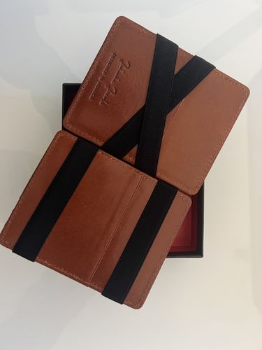 Customer photo review of Flap Boy Slim - Magic Wallet without Coin Pocket