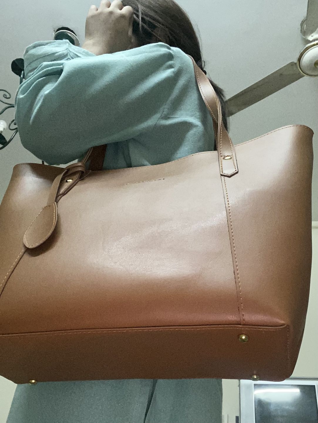 Customer photo review of Brown Belle The Tote Bag