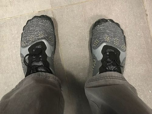 Customer photo review of Aleader Men‘s Barefoot Trail Running Shoes