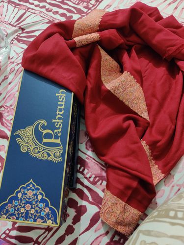 Customer photo review of Pashtush Womens Embroidery Shawl, Challa Daur Border, Fine Wool