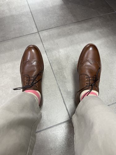 Customer photo review of DERBY WINGTIP PIEL CAFÉ