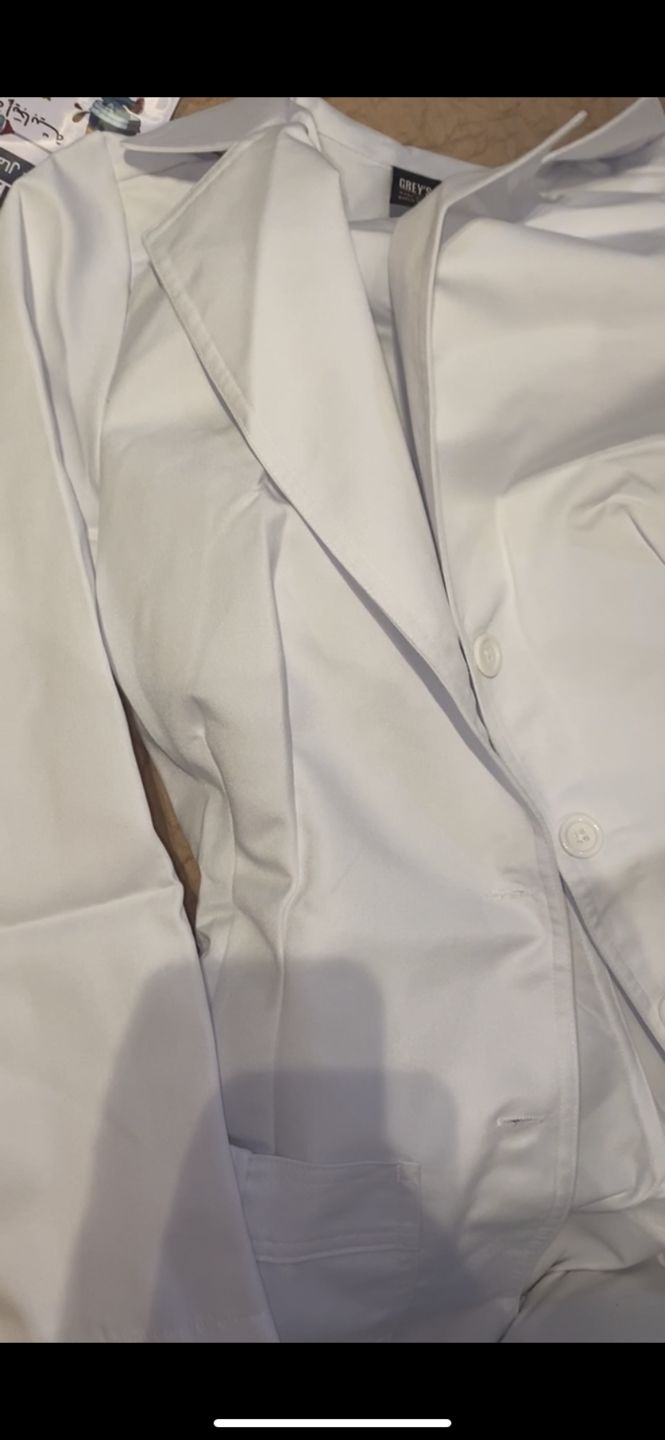 Customer photo review of لابكوت هانا جريز اناتومي ~ Hannah Lab Coat Grey's Anatomy