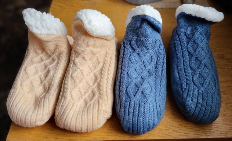 Customer photo review of Pantoufles d'hiver en peluche réchauffante