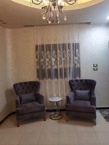 Customer photo review of كرسي بذراعين - شاهد المنتجات في بيتك - AR