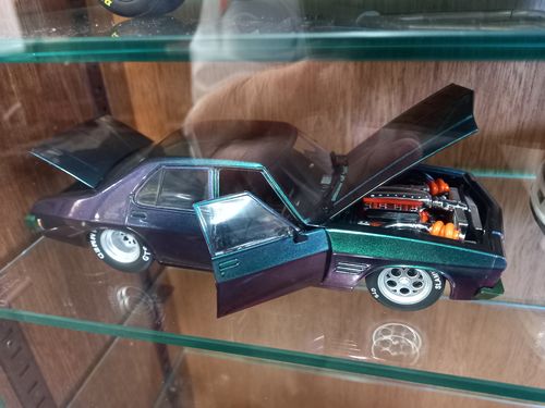 Customer photo review of 1973 Castrol Hanful Holden Monaro HQ GTS Custom Green 1:24 Scale Diecast Model