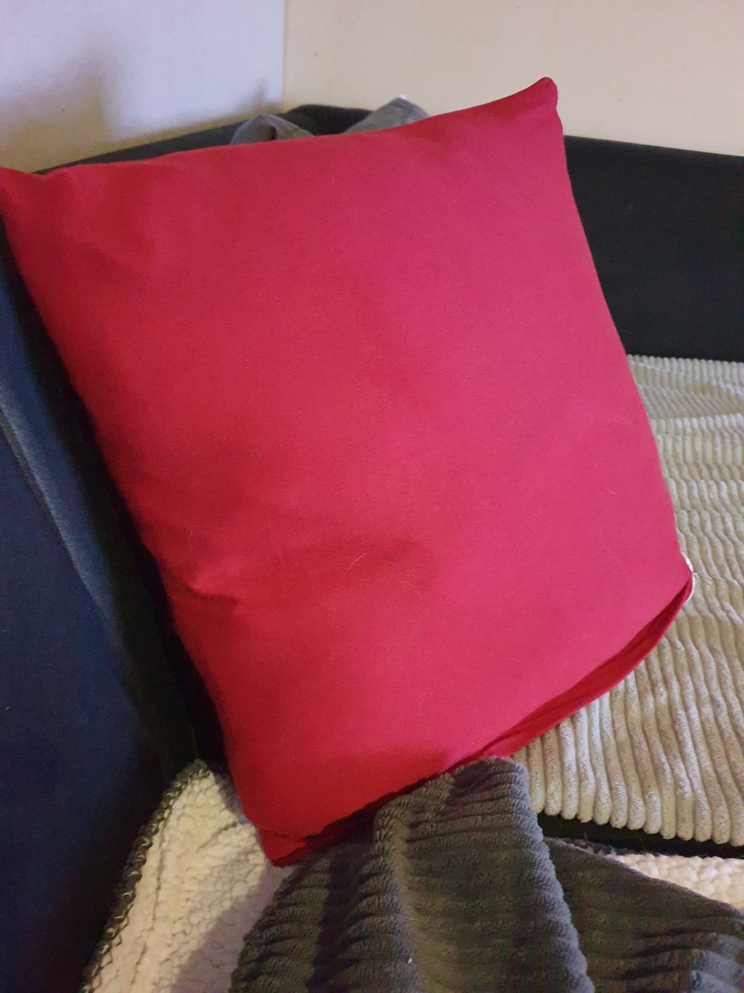 Customer photo review of Noir - Housses Extensibles de Fauteuil et Canapé