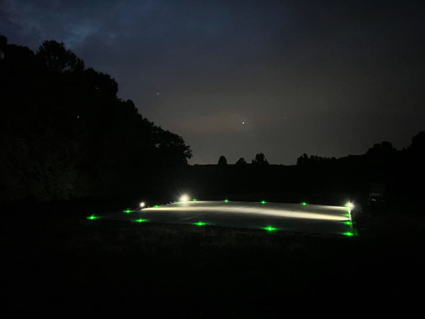 Customer photo review of TSUN Black Shell Green Solar Deck Lights 8/16-Pack